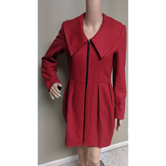 Alice + Olivia Red Tulip Coat, S/P - Picture 3 of 9